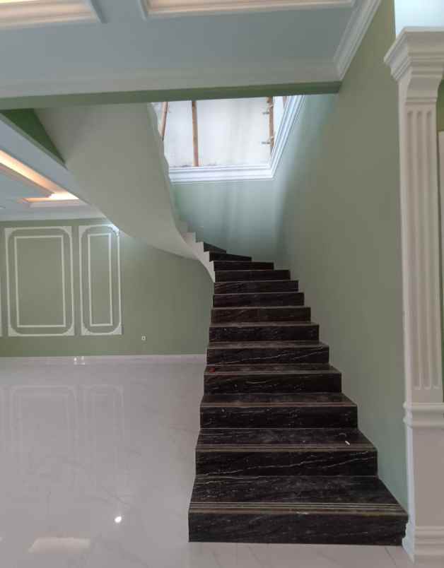 rumah new design classic modern siap huni