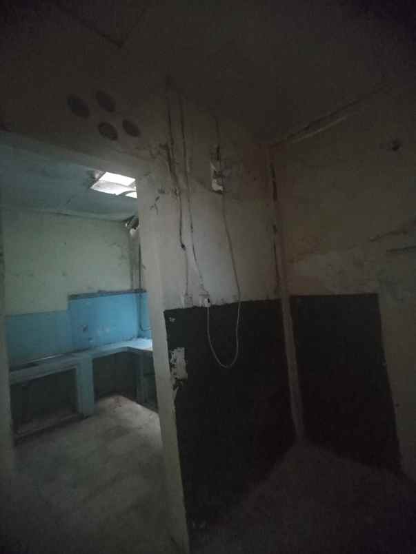 rumah pucang anom hitung tanah 1 lantai renov banyak