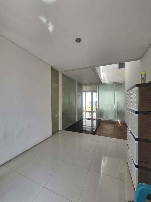 rumah royal park 1 citraland hadap selatan