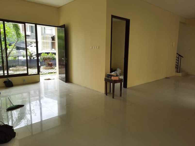 rumah san antonio pakuwon city hadap utara