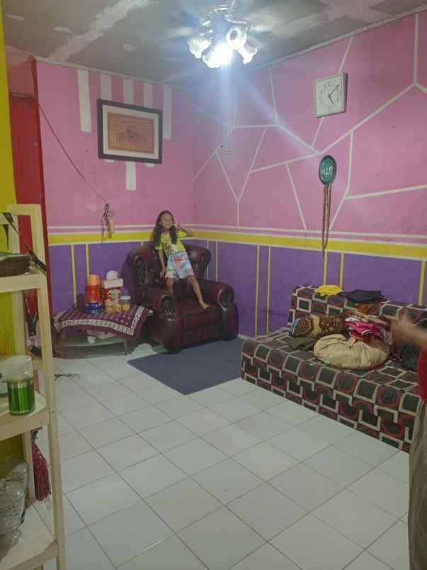 rumah second 2 kontrakan beji depok
