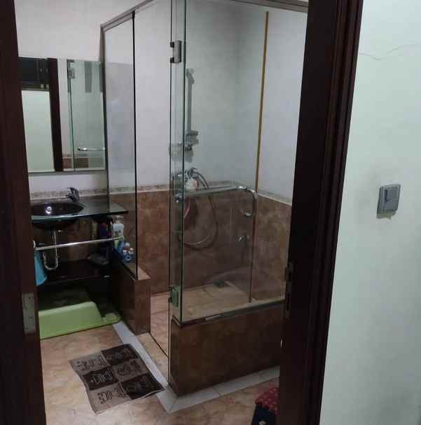 rumah second lebar 15 di kupang indah surabaya barat