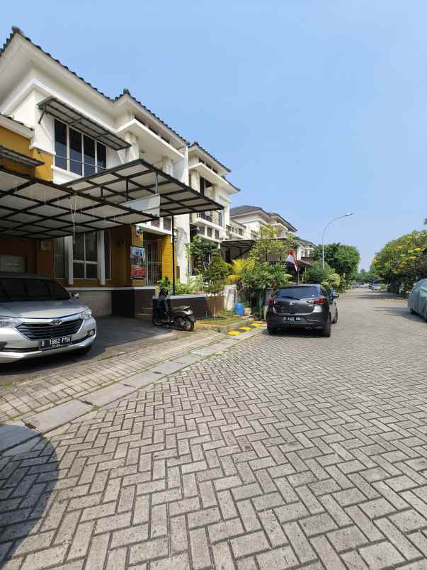 rumah secondary dalam cluster di grand galaxy bekasi