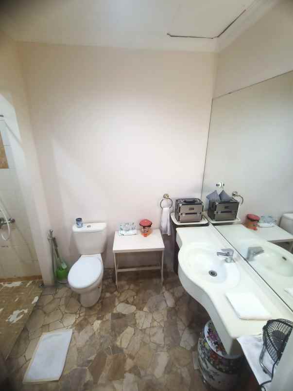 rumah semi furnish tubagus ismail dago bandung