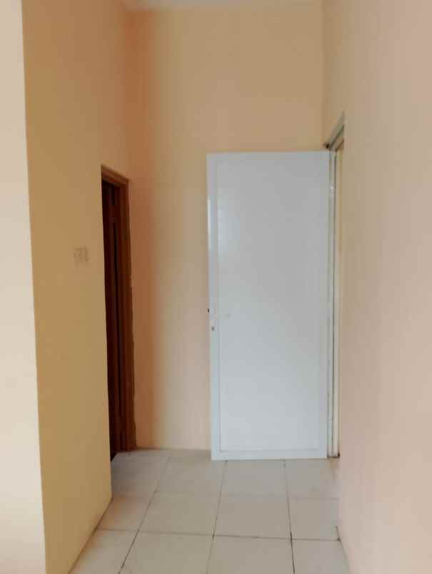 rumah siap huni dalam komplek di cinangka depok