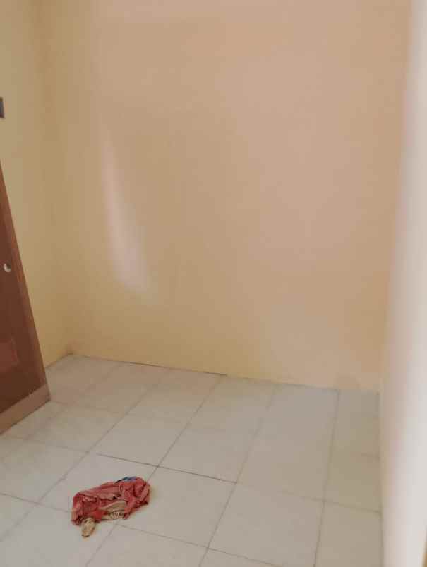 rumah siap huni dalam komplek di cinangka depok