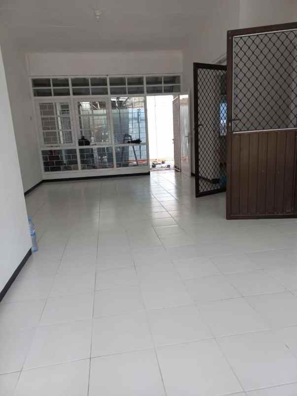 rumah siap huni di nirwana eksekutif area rungkut