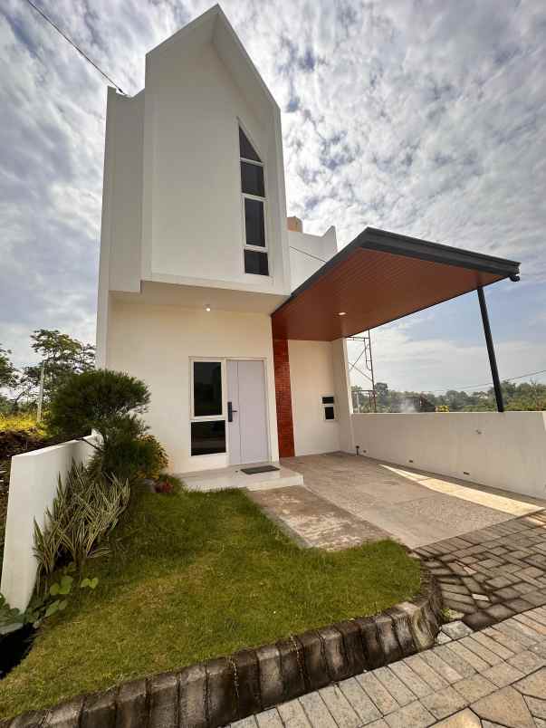 rumah siap huni lingkungan sejuk area kota malang