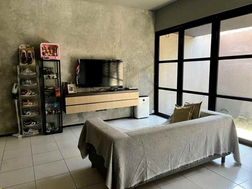 rumah siap huni mewah di gegerkalong kota bandung