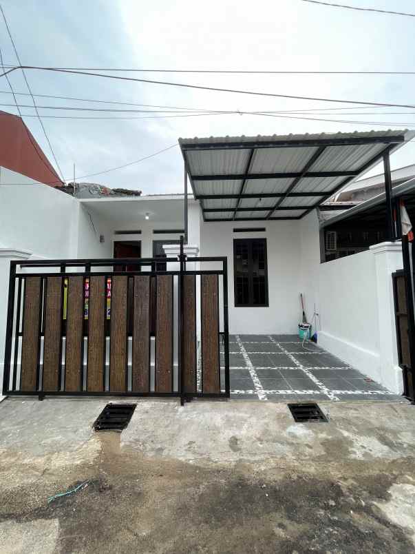rumah siap huni nempel pondok cabe di sawangan depok