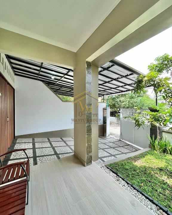 rumah siap huni tanah luas 4 menit ke kampus ukrim