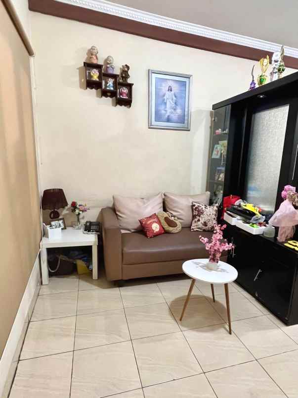 rumah sudah renovasi di taman permata palem