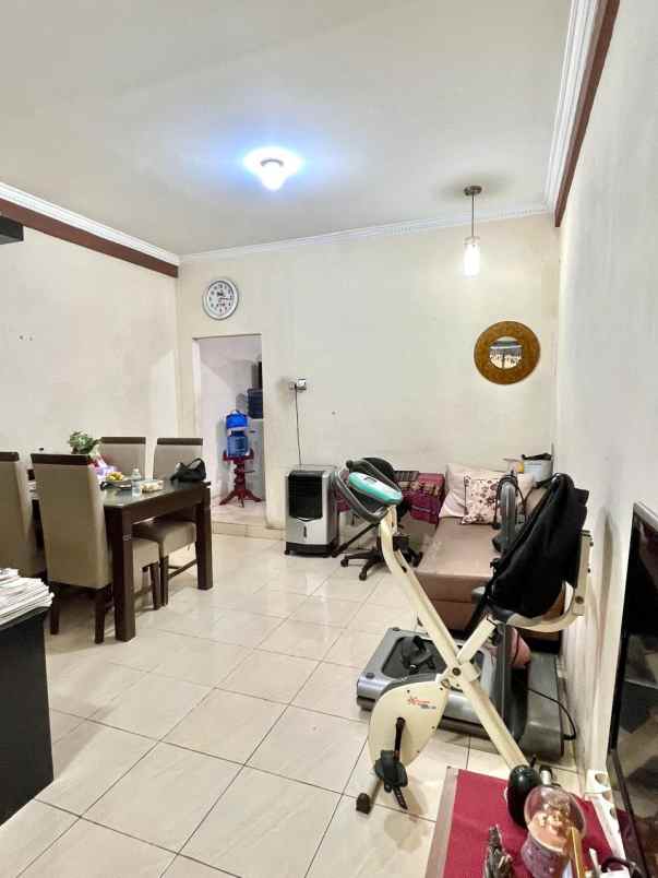 rumah sudah renovasi di taman permata palem