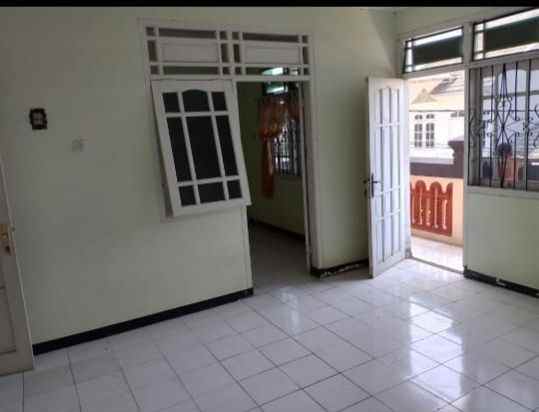 rumah taman pinang sidoarjo kota row jalan 2 mobil
