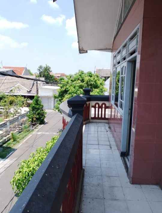 rumah taman pinang sidoarjo kota row jalan 2 mobil