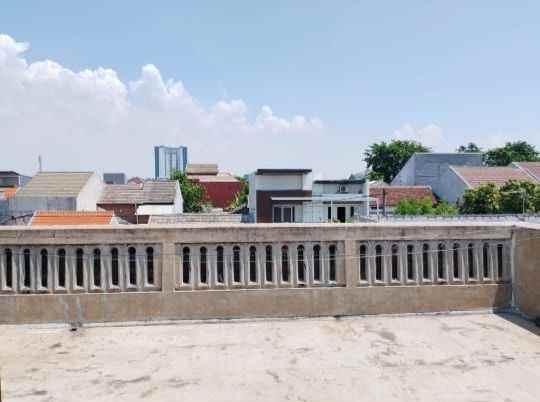 rumah taman pinang sidoarjo kota row jalan 2 mobil