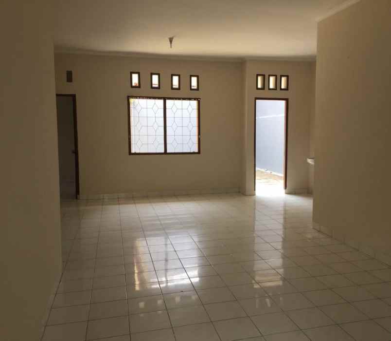 rumah taman setia budi banyumanik semarang