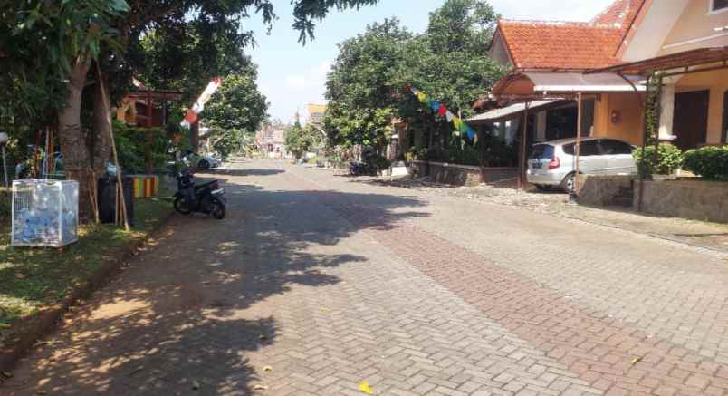 rumah taman setia budi banyumanik semarang