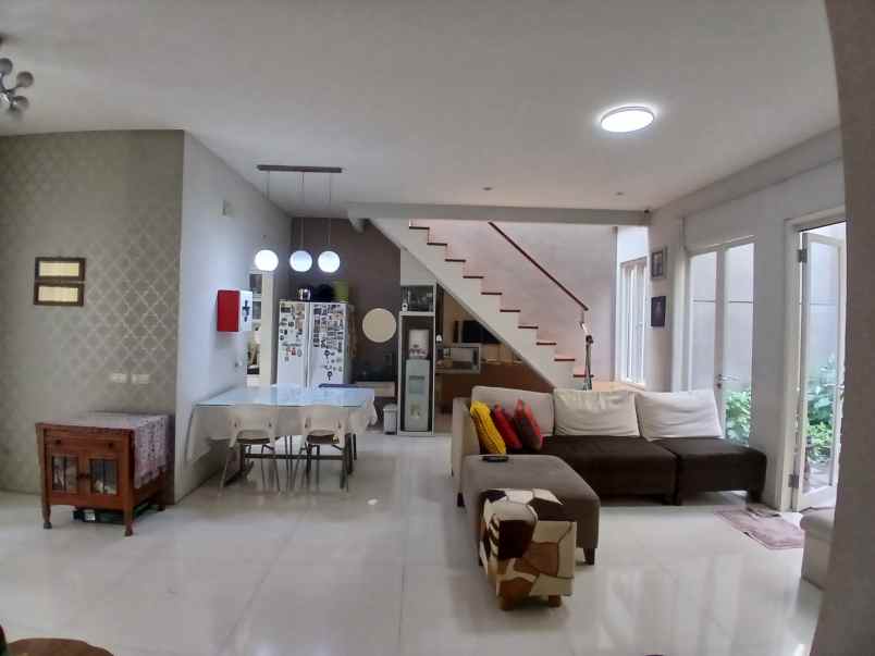 rumah wisma mukti klampis semi furnish surabaya nego