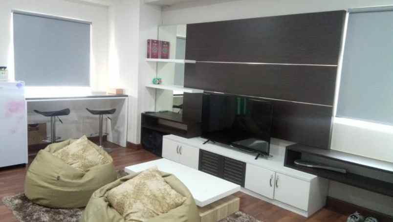 sewa apartemen murah green pramuka city full furnished