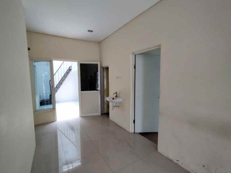 sewa rumah darmo indah