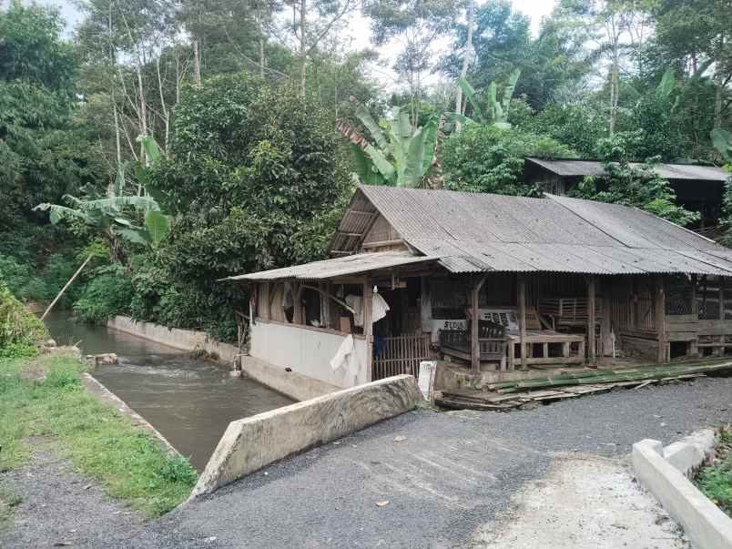 tanah dekat sungai ciater subang jawa barat