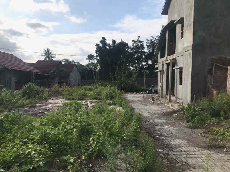 tanah kaliurang 300 jutaan timur pasar gentan