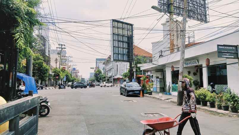 tanah strategis tengah kota 100 m dari queen city