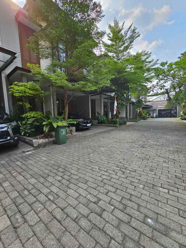 townhouse modern pondok pinang 4 kt lt 133 harga 5 5m