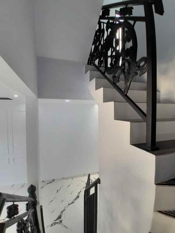 white house type premier