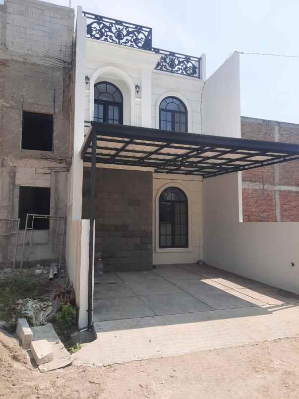 white house type premier