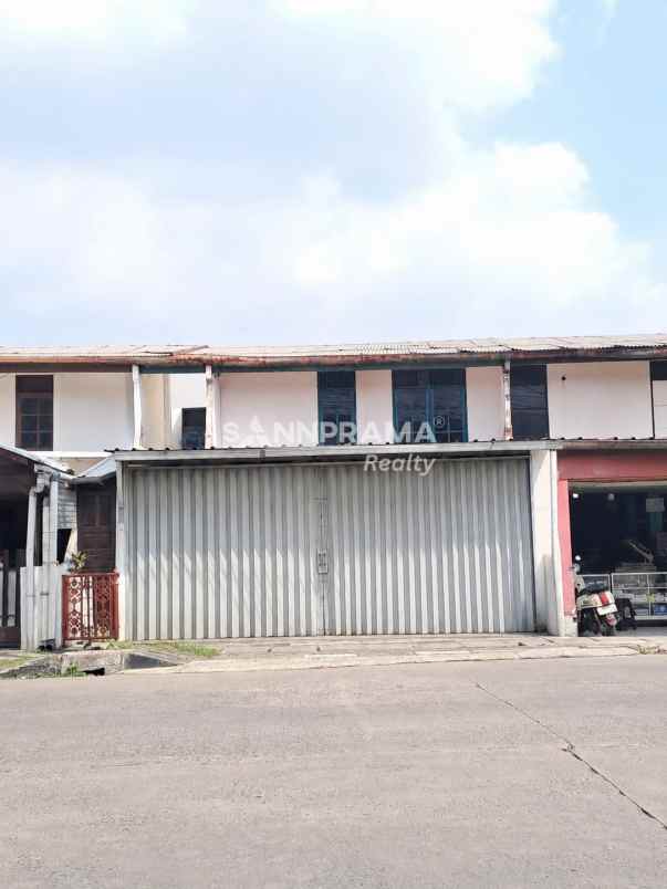 beli rumah bonus kost kostan strategis di depok