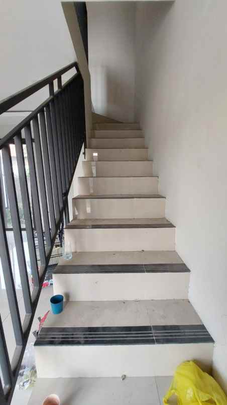 cluster one gate system hanya 12 unit