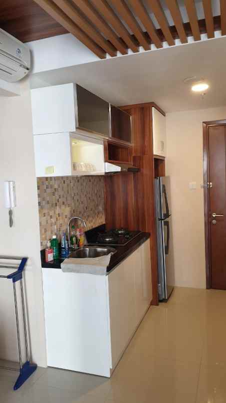 dijual apartemen jl letjen m t haryono kav