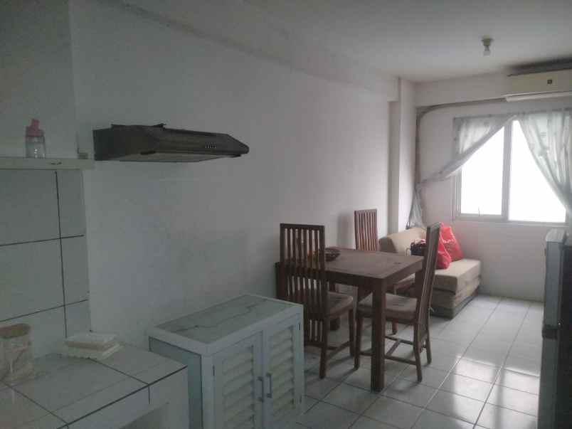 dijual apartment east park 2br view swimming pool