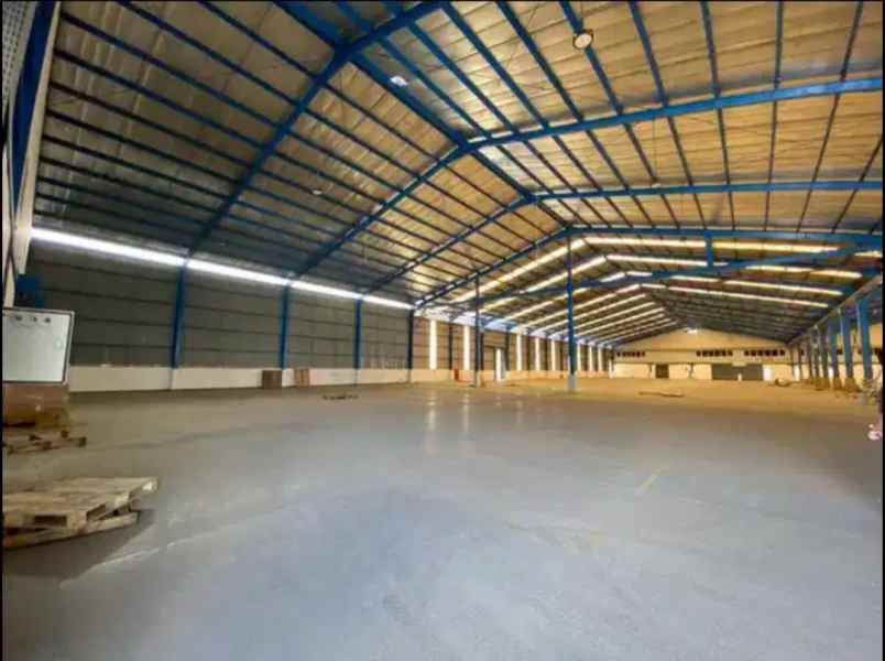 dijual cepat gudang pabrik kawasan delta silicon