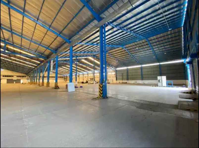 dijual cepat gudang pabrik kawasan delta silicon