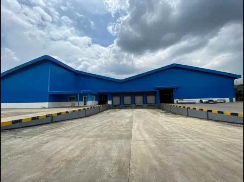 dijual cepat gudang pabrik kawasan delta silicon