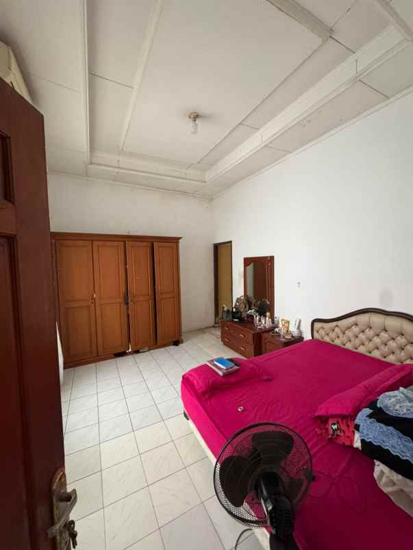 dijual cepat rumah pribadi 2 unit bu