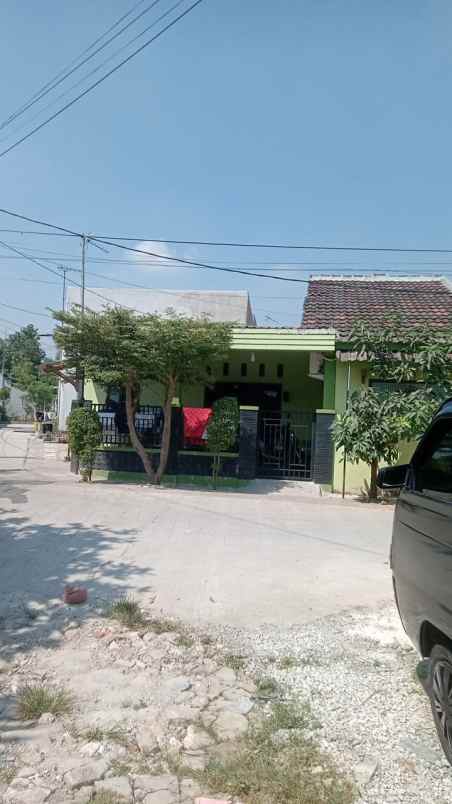 dijual cepat rumah strategis