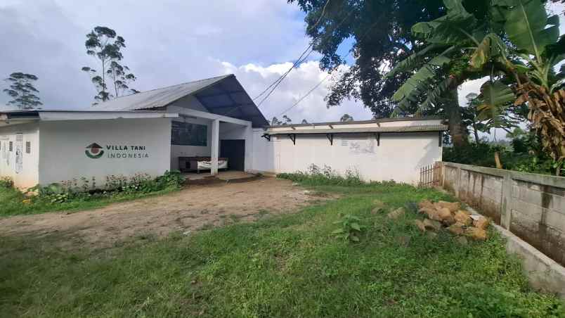 dijual gudang dan lahan pertanian