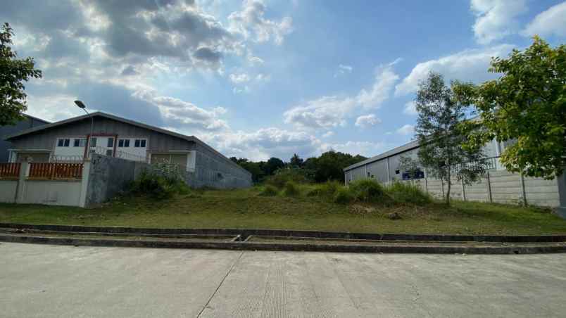 dijual kavling 1 600 m2 lippo cikarang