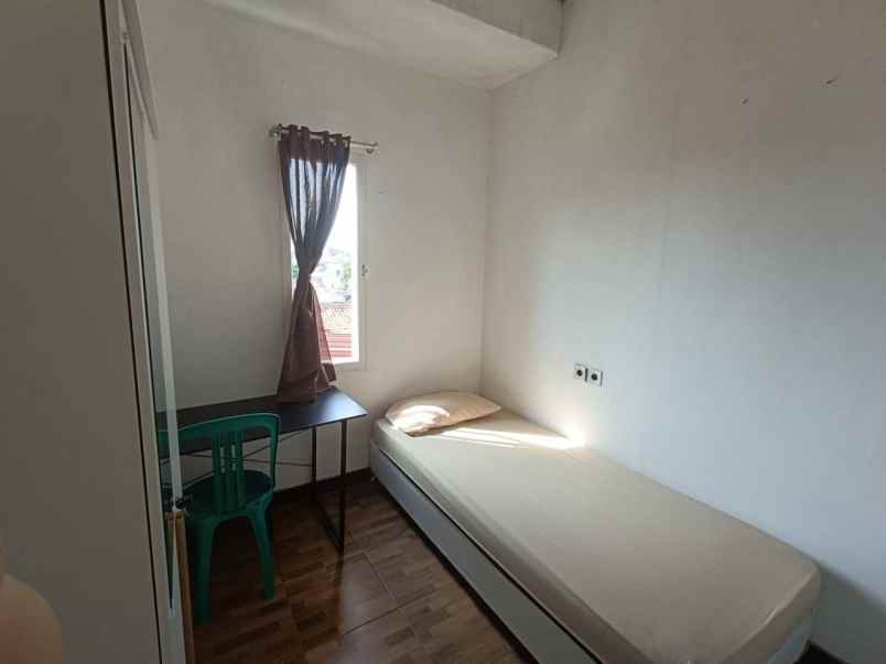 dijual kost cibanteng