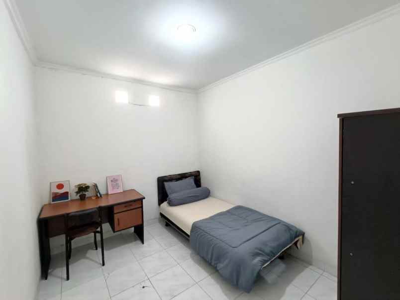 dijual kost jalan dr susilo ii