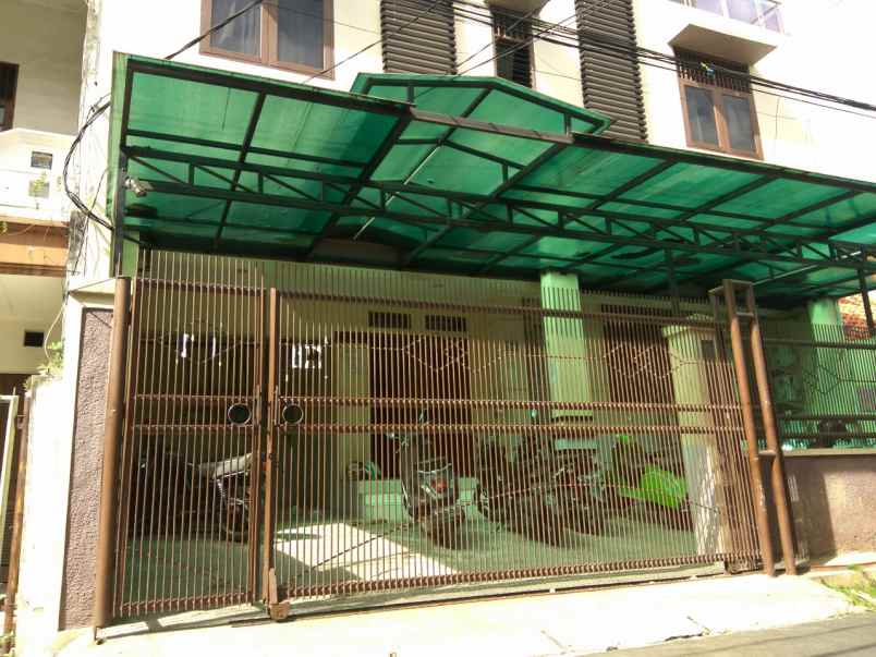 dijual kost jalan dr susilo ii