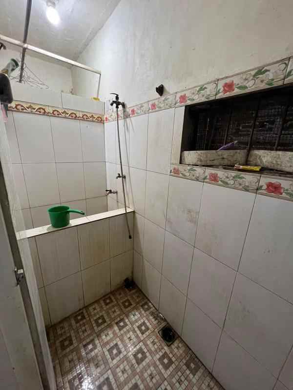 dijual kost jl biegjend katamso no 38