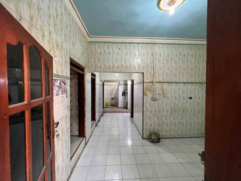 dijual kost jl biegjend katamso no 38