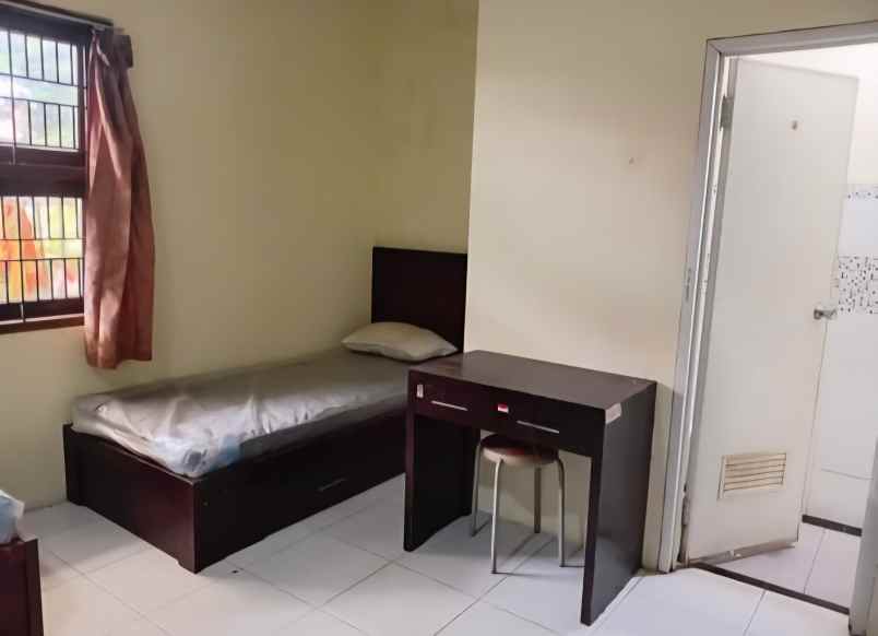 dijual kost uin ciputat