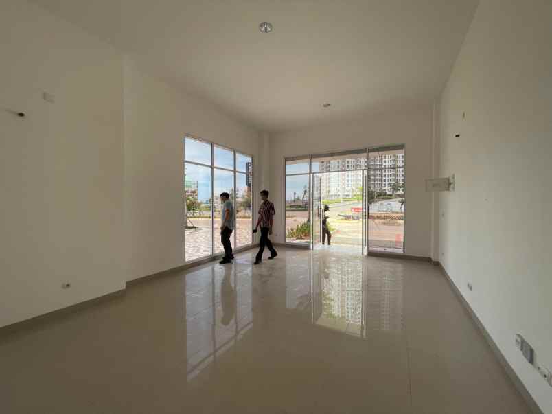 dijual rukan la riviera kota belanda pik 2 tangerang