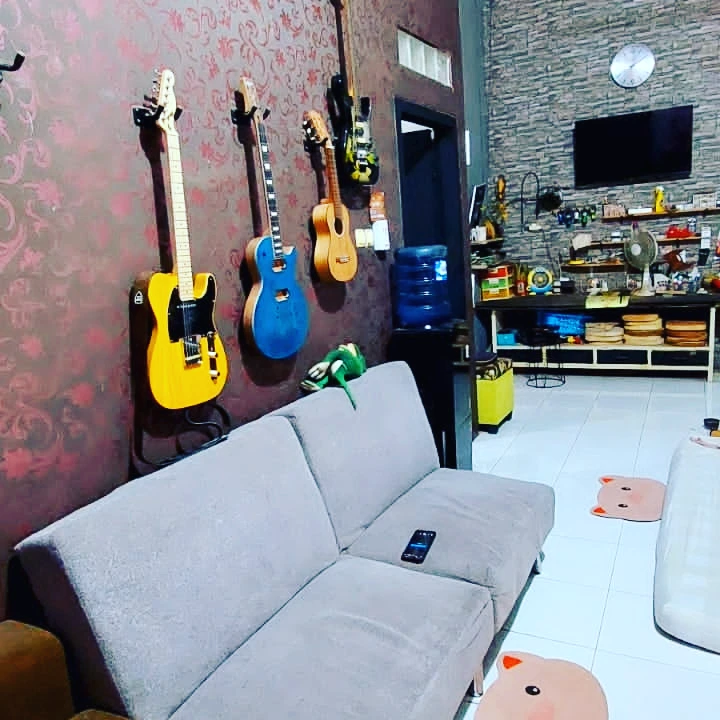 dijual ruko dan rumah 2 lantai di pusat kota nganjuk